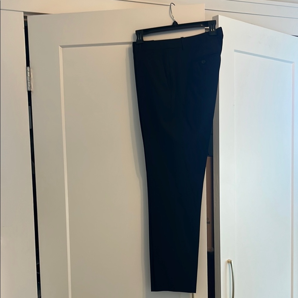 Theory Suit Pants size 8. Navy